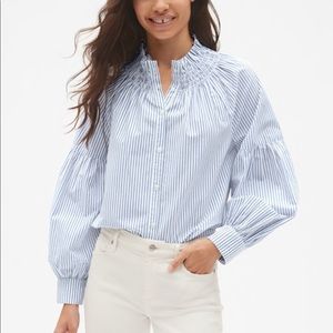 NWT ruffle GAP blouse, size xs
